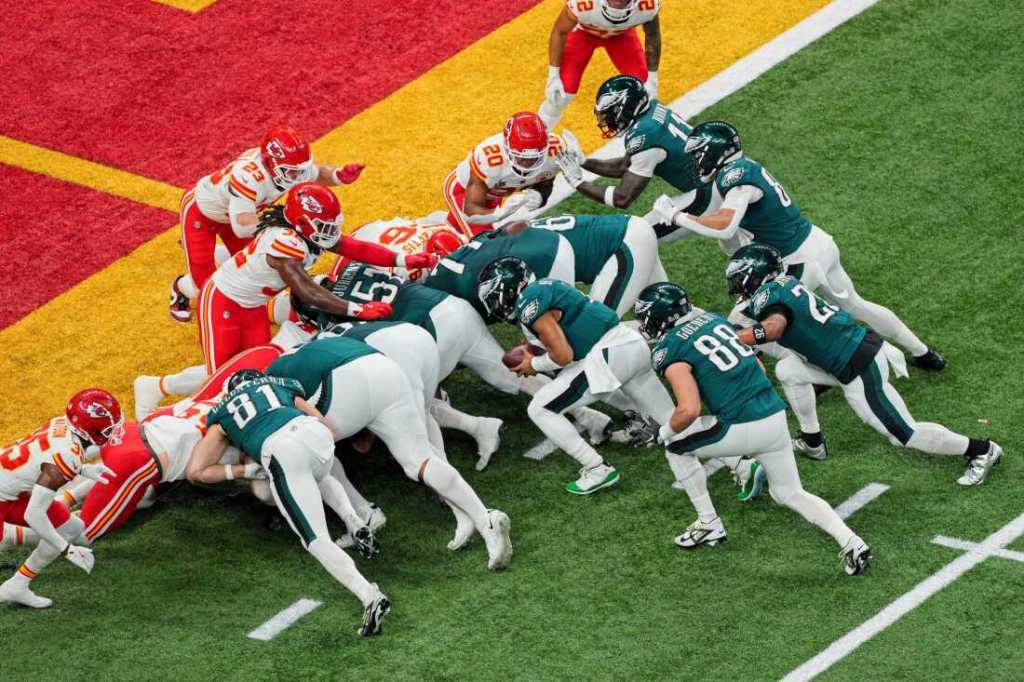‘Tush Push’ Alive and Well, How Can the Eagles Be&nbsp;Stopped?